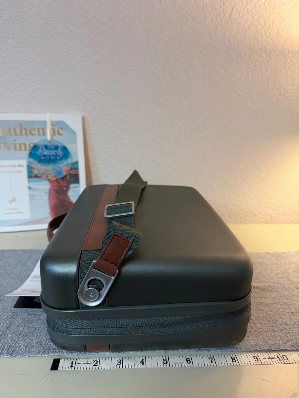NEW Samsonite Virtuosa Train Case Pine Green Hard Shell